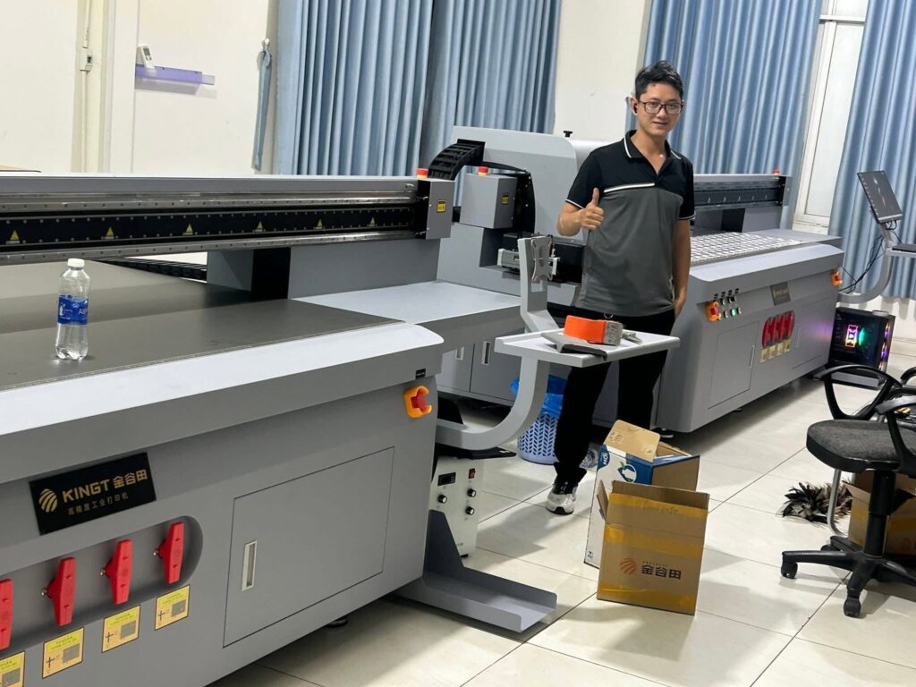 Với những khách hàng cần sự đẳng cấp và chất lượng, máy in Uv kingT dòng máy in công nghiệp được phân phối bởi BigColor là sự lựa trọn hoàn hảo.
